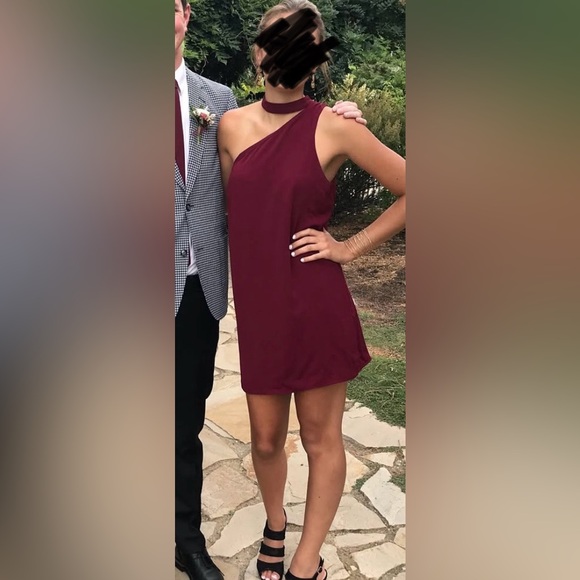 Dainty Hooligan Dresses & Skirts - Dainty Hooligan One Shoulder Burgundy Dress